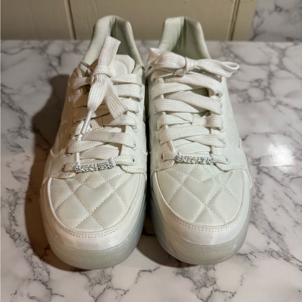 NEW Skechers Denali Subtle Spark Women`s Sneakers Skechers White Quilted - Picture 4 of 10